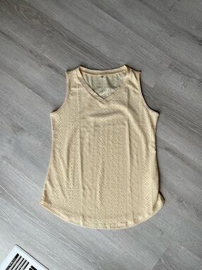 Sleeveless Eyelet V-Neck Top in Light Yellow